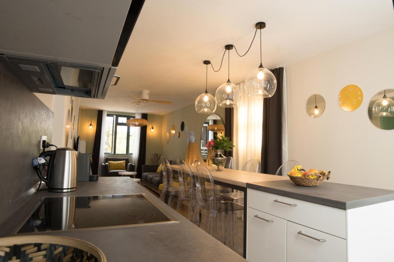 Luxury Modern Apartment - Excellent Location 50M From The Beach, Restaurants, Bars, Shops Flic en Flac Bagian luar foto