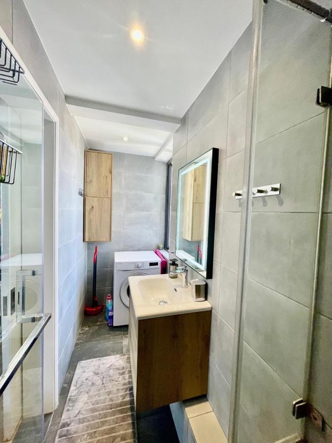Luxury Modern Apartment - Excellent Location 50M From The Beach, Restaurants, Bars, Shops Flic en Flac Bagian luar foto